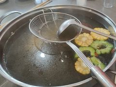 -官塘陈记鱼生·潮汕砂锅粥·牛肉火锅(潮枫路总店)