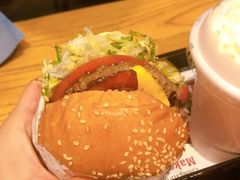 -The Habit Burger Grill 哈比特汉堡(爱琴海店)
