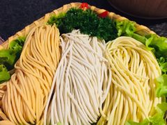 三色面-湊湊火锅·茶憩(和平大悦城店)