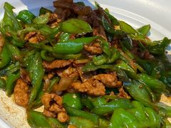 -阿瓦山寨·湘菜现炒·剁椒鱼头王(咸阳总店)
