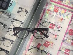 -美式眼镜·授权蔡司.依视路.尼康.豪雅.明月(南翔印象城店)
