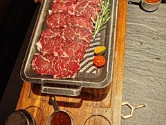 -蟹犇前•帝王蟹雪蟹(陆家嘴店)