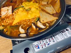 部队锅加芝士-富乐满韩国正宗炸鸡韩国料理(虹泉路店)