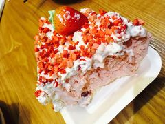 爱上草莓冰淇淋8英寸-八喜冰淇淋蛋糕(富国店)