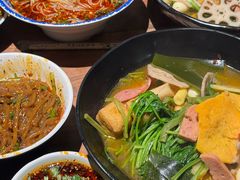 -万记麻辣烫国展总店