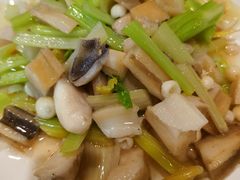 -梨云山居农家乐