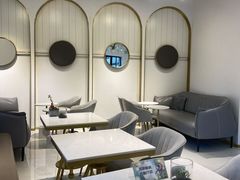 -Fridi Patisserie Cafe