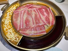 芝士煎蛋锅底-猪啊牛呀羊啊铜盘烤肉(正大广场店)