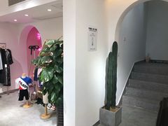 -nana showroom娜娜家服装店