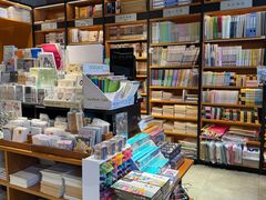-新华书店(永安路店)