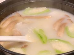 -港丽餐厅(高德置地店)