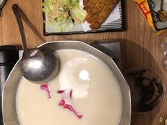 -西月山居匠心创意料理(江汉路新佳丽广场店)