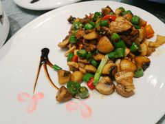 -姜君·千岛湖鱼头馆(浦东大道店)