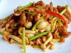 黑椒珍菌牛仔粒-粤财皇冠假日酒店·彩华轩中餐厅
