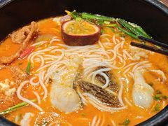 -银米·云南传统过桥米线(双廊黑金冠店)