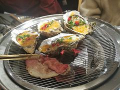 乳山肥生蚝-围炉肉舍•炭烤活鳗•丹东海鲜烤肉(步行街店)