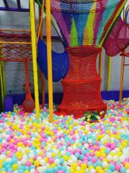 -蹦贝运动中心·蹦床·攀岩·闯关(龙岗店)