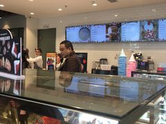-巴黎贝甜(昆城广场店)