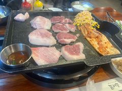 -Dombe豚(黑猪肉街店)
