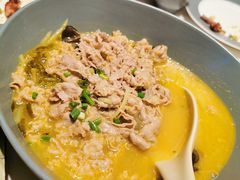 秘制酸汤肥牛-鹿港小镇(悠唐店)