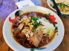 招牌卤肉担担面-十一街幺鸡成都担担面(悠方店)