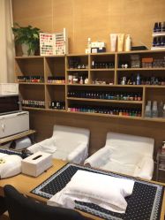 -CARR SALON
