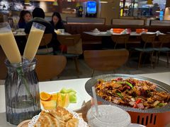 -小鱼小牛(世欧广场店)