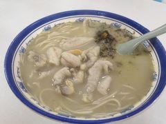 招牌黄鱼面-明呈黄鱼面馆(斜土路店)