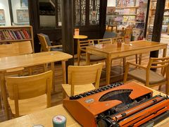 -猫的天空之城概念书店(杭州南宋御街店)