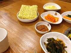 -喇喇排骨火锅·传统韩式脊骨汤(望京西园总店)