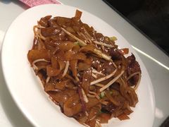 -新大咀港式茶餐厅(宝山万达店)