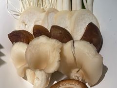 -左庭右院鲜牛肉火锅(浦江欢乐颂店)