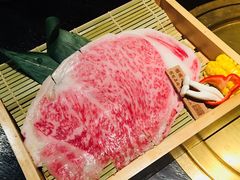 -山川小町·极番烧肉(新地假日广场店)