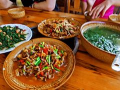 -哈尼梯田美食土菜馆