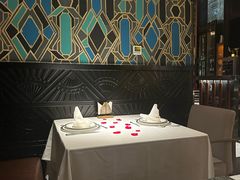 -Mogul Eatery·大亨餐酒馆