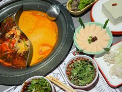 云南酸汤锅-生活如沸·顺德水牛奶火锅(大学路店)
