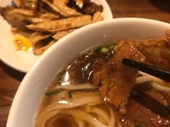 -矮子粉店1985·长沙米粉(湘春路店)