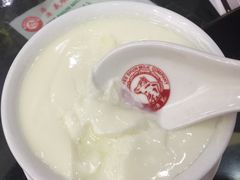 驰名双皮炖奶-义顺牛奶公司(庇利金街店)