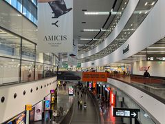 -维也纳国际机场