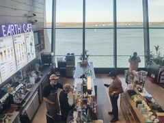 -抱抱地球咖啡馆(国家海洋博物馆店)