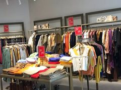 -URBAN REVIVO(北京斯普瑞斯奥特莱斯店)