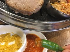 -江南猪肉商会无限续吃(弘大店)