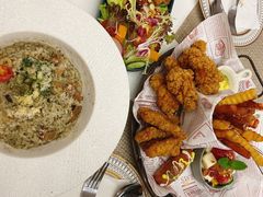 -露露家咖啡店