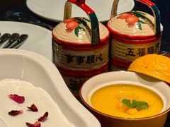 -鲜璟台·地标景观餐厅(上海中心店)