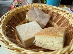 -美顺香食府鱼头老店(雪野湖店)