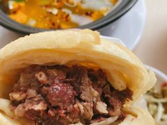 浓香驴肉火烧-闫家驴肉老店(华电一校店)
