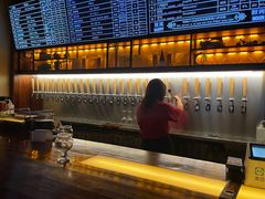 -麦落精酿啤酒餐吧(先农大院店)