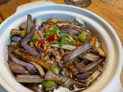 美味茄子煲-YAFEE雅菲·粤菜·湘菜·融合菜(魏公村店)