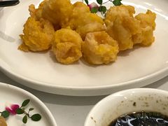 咸蛋黄虾仁-上海会馆(香港名都店)