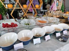 自助调料区-万达文华酒店·48F云端窗景美食汇自助餐厅